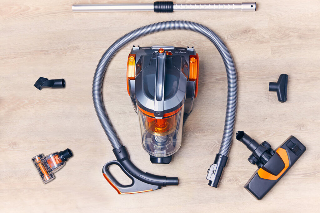 bagless vacuum cleaner with accessory
