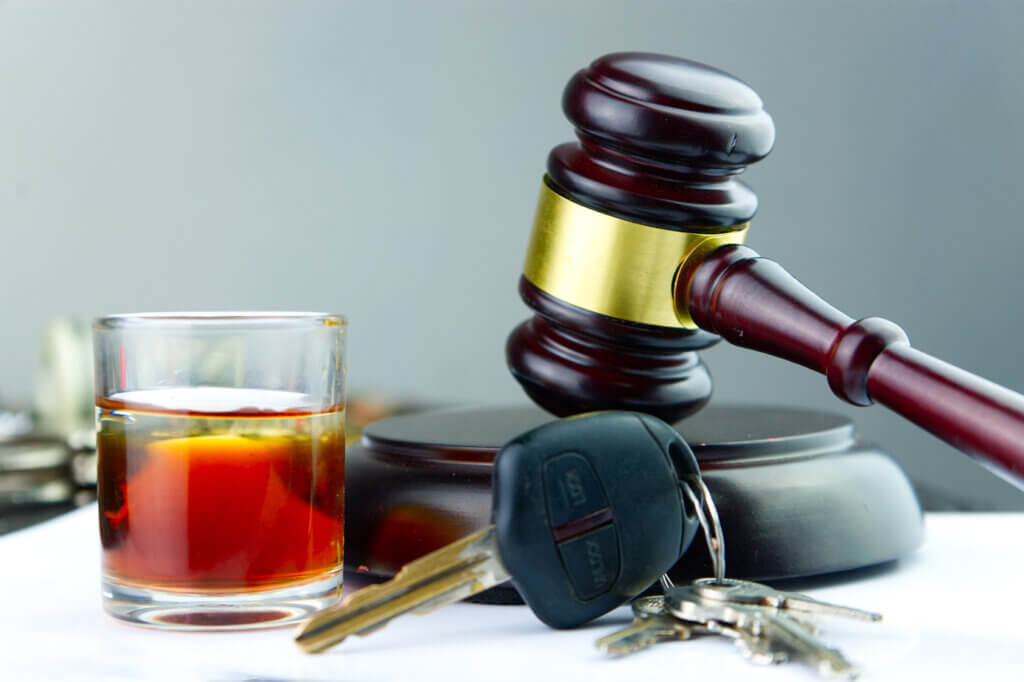  Alcohol, keys, court hammer