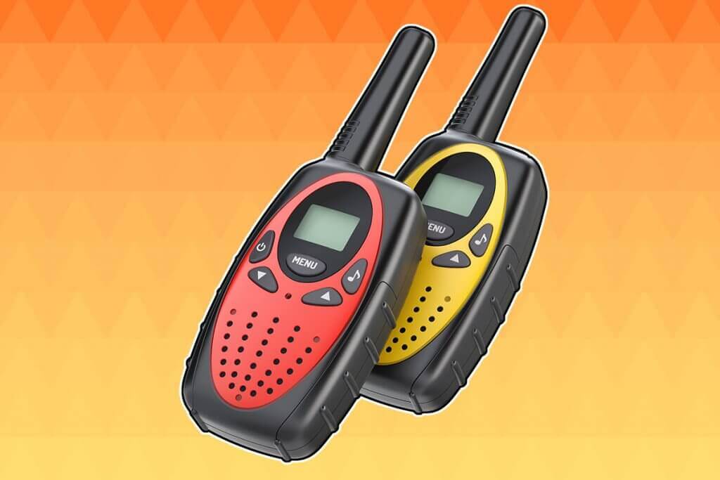 Children's walkie-talkies are available in different colours, among others.
