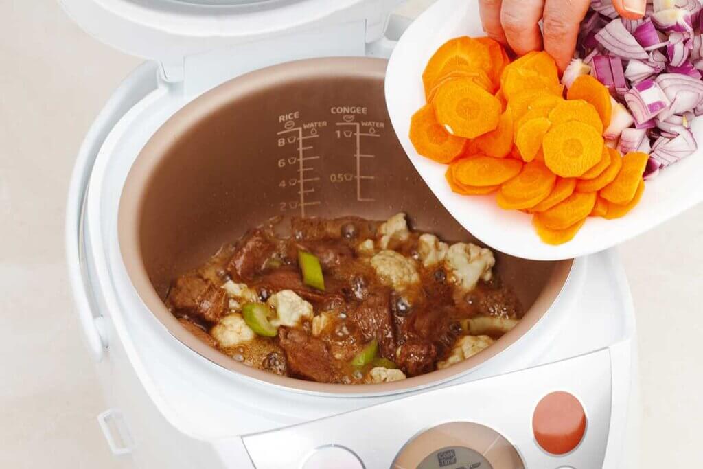 ingredients are put into the slow cooker